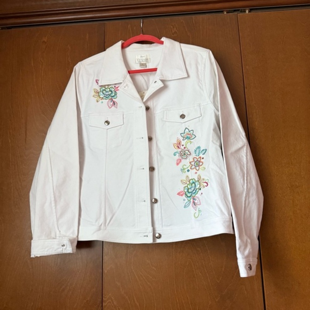 Christopher & Banks NWT Embroidered w/Sequin White Stretch Jean Jacket Sz XL